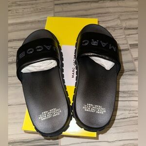 Marc Jacobs women’s slides
